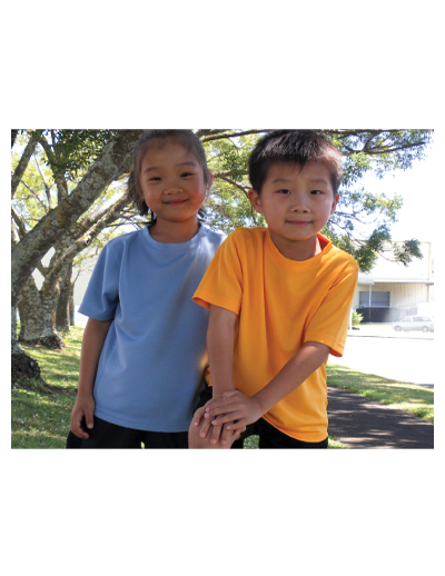 The Unlimited Edition Kids Latitude Tee is made from 100% polyester quick dry material.  Available in 8 colours.  Sizes 4-16.