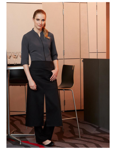 The Continental Style Full Length Apron is made from 65% polyester & 35% cotton twill.  Fold over waist.  Large front pocket.  Front centre split.  In Black.