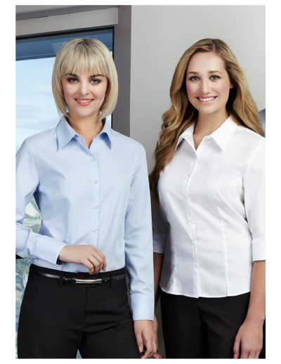 The Biz Collection Ladies Luxe 3/4 Sleeve Shirt is a 100% Cotton mini herringbone fabric.  Available in white & blue. Sizes 6-24.