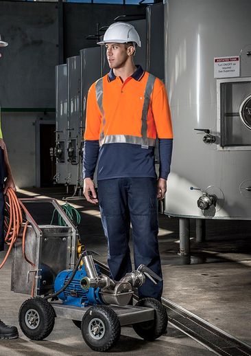 zh234 Syzmik Hi Vis Spliced Long Sleeve Polo - Shoulder Taped The Syzmik Hi Vis Spliced Long Sleeve Polo is a shoulder taped, long sleeve polo. 2 colours. S - 7XL. Great branded hi vis spliced long sleeve polos from Syzmik.