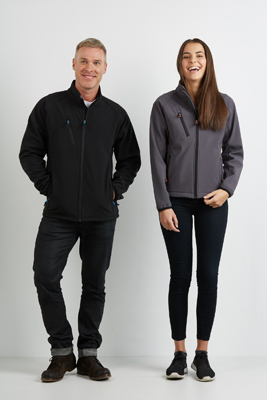 The Aurora Mens PRO2 Softshell Jacket is a 3 layer, breathable, water resistant, wind blocking soft-shell jacket. S - 5XL. Black.