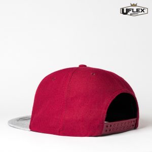The UFlex Snap Back 6 Flat Peak Cap is an acrylic/wool constructed 6 panel cap. Embroidery or transfer recommended. 9 colours. Snap back cap.