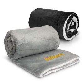 The Trends Oslo Luxury Blanket is a luxurious soft fleecy blanket.  Grey, Navy or Black.  Great embroidered blankets for indoor or outdoor use.