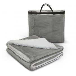 The Trends Collection Oslo Luxury Blanket is a luxurious soft fleecy blanket.  Grey, Navy or Black.  Great embroidered blankets for indoor or outdoor use.