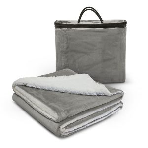 The Trends Collection Oslo Luxury Blanket is a luxurious soft fleecy blanket.  Grey, Navy or Black.  Great embroidered blankets for indoor or outdoor use.