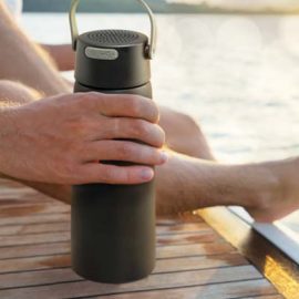 The Trends Collection Bluetooth Speaker Vacuum Bottle is a stylish 700ml double wall stainless bottle.  Water resistant speaker.  Great branded tech bottles. 