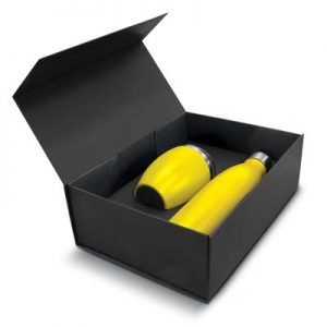 The Trends Collection Mirage Vacuum Gift Set includes the Mirage Powder Coated Vacuum Bottle & Verona Vacuum Cup.  12 colours,  Great corporate gift sets.