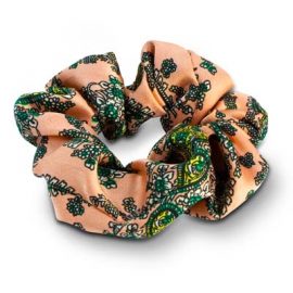 The Trends Collection Hair Scrunchie is a satin scrunchie branded in full colour sublimation print.  Great branded hair products from Trends Collection.