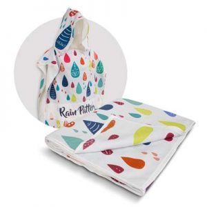 The TRENDS Adult Hooded Towel is an adult sized hooded towel made from 250gsm microfibre. Branded one side. Great branded full colour towels.