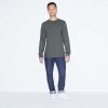The American Apparel Fine Jersey Long Sleeve Tee is a 146gsm 100% cotton long sleeve tee.  4 colours.  S - 2XL.  Great branded long sleeve tees.
