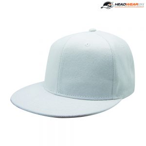 The Headwear24 Original Snapback Flat Peak Cap is a 100% Acrylic, OSFA cap. 5 colours. 6 panel. Great branded snapback, flat peak caps.
