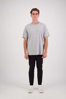 The Cloke Edit Tee is a crew neck, heavyweight 220gsm, ring spun cotton tee.  S - 5XL.  6 colours.  Great heavyweight tee - unbranded or add your logo.