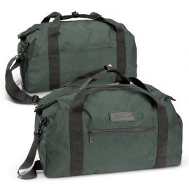 The Titleist Players Boston Bag is a charcoal, durable bag.  Perfect for carry-on luggage.  Embroidery available on the front pocket.  Great branded golf players bags.