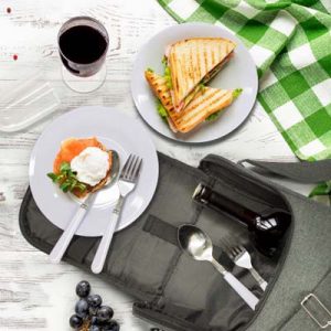 The TRENDS Vancouver Picnic Set is a 2 person picnic set with 2 tone heather finish.  Just add wine for a great corporate gift for suppliers, clients and staff.