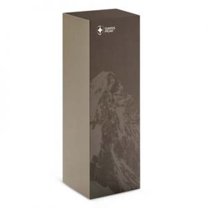 The Swiss Peak Tritan Bottle is a 750ml water bottle. Made from tritan and is BPA free. Secure screw lid with flip closure and carry handle.