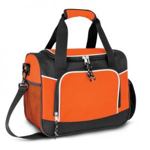 The TRENDS Antarctica Cooler Bag is a 9 litre cooler bag.  9 colours.  White piping.  Great branded cooler bags.