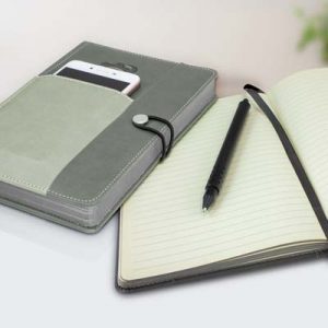 The TRENDS Melrose Notebook is a luxurious medium size notebook. 4 colours. Great branded notebooks for your clients.