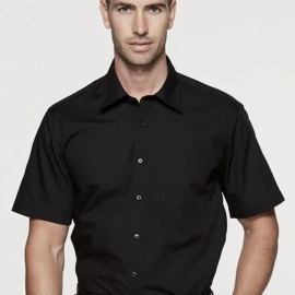 The Aussie Pacific Kingswood Mens Shirt Short Sleeve is a 65% polyester/35% cotton, everyday shirt. Available in 2 colours. Sizes XXS - 5XL, 7XL.