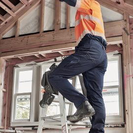 The Syzmik Mens Summer Cargo Pant (Regular) is a 100% cotton, lightweight cargo pant. Available in 4 colours. Sizes 72R - 132R.