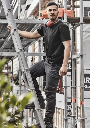 The Symik Mens Streetworx Comfort Pant is a 61% cotton pant with multiple pockets. Available in 4 colours. Sizes 72R - 132R.