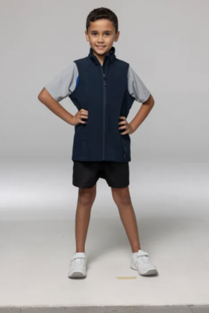 The Aussie Pacific Selwyn Kids Vests is a water and wind resistant vest with pockets. Available in 3 colours. Sizes 4 - 16.