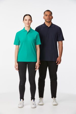 AP210-Essential-Adults-Polo-600x900 The Unlimited Edition Essential Adults Polo is a 65% polyester, short sleeved polo. Available in 10 colours. Sizes S - 3XL, 5XL.