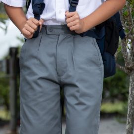 The Unlimited Edition Cardrona Classics Kids Shorts are 65% polyester shorts with pockets. Available in 3 colours. Sizes 10 - 16.