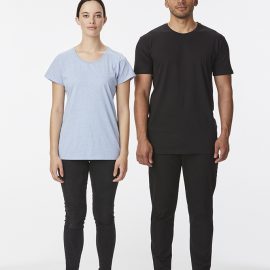 The Unlimited Edition Icon Mens Tee is a 100% combed cotton, crewneck tee. Available in 14 colours. Sizes S - 3XL.