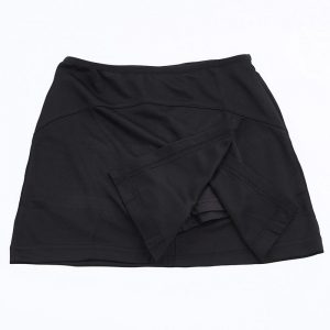 The Unlimited Edition Sport Kids Skort is a 100% polyester outer, quick-dry skort. Available in 5 colours. Sizes 4 - 14.