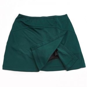 The Unlimited Edition Sport Kids Skort is a 100% polyester outer, quick-dry skort. Available in 5 colours. Sizes 4 - 14.