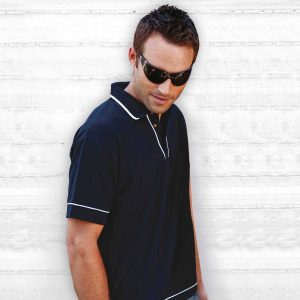 The Catalogue Mens Retro Waffle Polo is a poly cotton waffle, classic fit polo. Available in 7 colours. Sizes S - 3XL, 5XL.