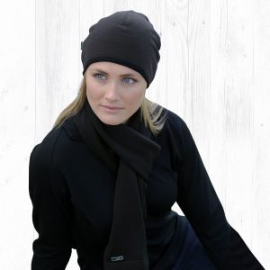 merino-arctic-scarf-black- lifestyle The Catalogue Merino Arctic Scarf is a heavy weight, 100% merino wool scarf. Available in Black and Navy. One Size.