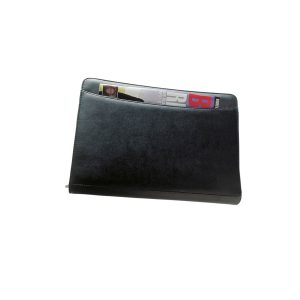 The Catalogue A4 Compendium is perfect for keeping documents secure and holding everything you need for a busy working day. In Black.