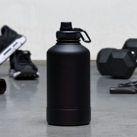 The Catalogue Absorption Bottle is a stainless steel drinks bottle. Vacuum insulated. Silicon base converts to a pet drinking bowl.