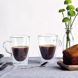 The Catalogue Aroma Glass Coffee Cup Set is a glass coffee cup set. 2 double walled cups. Each glass holds 310ml.