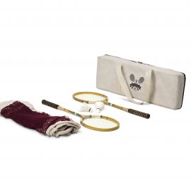 The Catalogue Backyard Badminton Set is an antique natural wood, 5-piece, badminton set. Comes with a canvas bag.