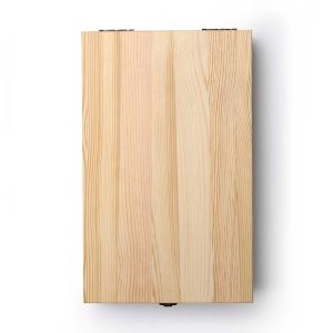 The Catalogue Barolo Wine Decanter is a crystal glass decanter, designed to aerate and improve aromatics. Holds 1400ml.