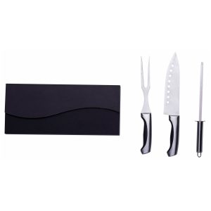 The Catalogue Carving Set is a 3 piece carving set. Stainless steel. Includes a knife, fork and sharpener. Comes in a gift box.