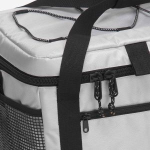 The Catalogue Nautical Cooler is a polyester cooler bag. Mesh pockets. Thermal insulation. Shoulder strap and carry handle.