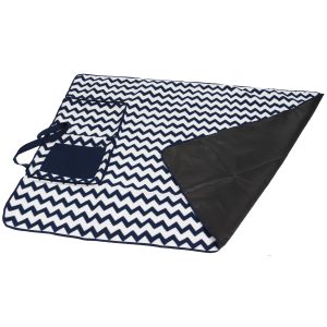 The Catalogue Oasis Outdoor Blanket is a 100% polyester fleece blanket. Folds up and can be used as a cushion. Available in 2 colours.