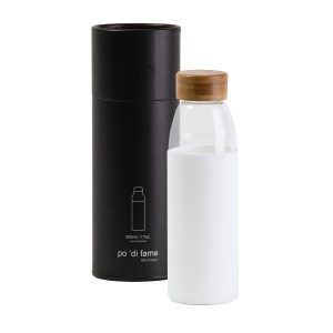 The Catalogue Orbit Glass Bottle is a 500ml glass bottle with a bamboo lid. BPA free. Available in 7 colours.