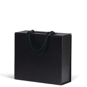 The Catalogue Quartetto Espresso Set is a set of 4 ceramic espresso cups. Matt Black finish. Holds 110ml of liquid.