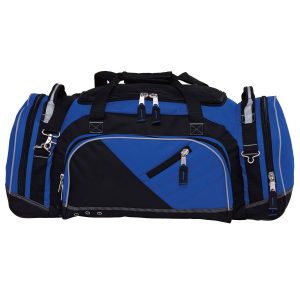 The Catalogue Recon Sports Bag is a polyester sports bag with multiple compartments. Quick grab handles and padded shoulder strap.