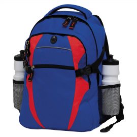 The Catalogue Spliced Zenith Backpack is a polyester backpack has multiple pockets. Rubber headphone port. Available in 15 colours.
