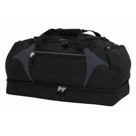 The Catalogue Spliced Zenith Sports Bag is a 55L, polyester sports bag with multiple compartments. Available in 16 colours.
