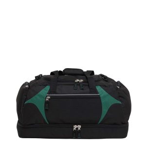The Catalogue Spliced Zenith Sports Bag is a 55L, polyester sports bag with multiple compartments. Available in 16 colours.