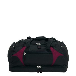 The Catalogue Spliced Zenith Sports Bag is a 55L, polyester sports bag with multiple compartments. Available in 16 colours.