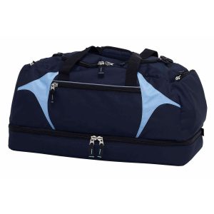 The Catalogue Spliced Zenith Sports Bag is a 55L, polyester sports bag with multiple compartments. Available in 16 colours.