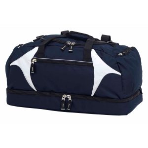 The Catalogue Spliced Zenith Sports Bag is a 55L, polyester sports bag with multiple compartments. Available in 16 colours.