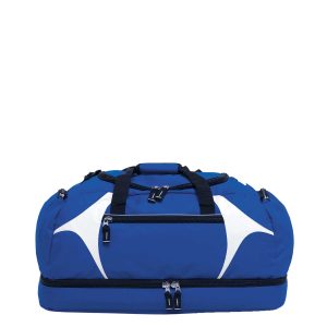 The Catalogue Spliced Zenith Sports Bag is a 55L, polyester sports bag with multiple compartments. Available in 16 colours.